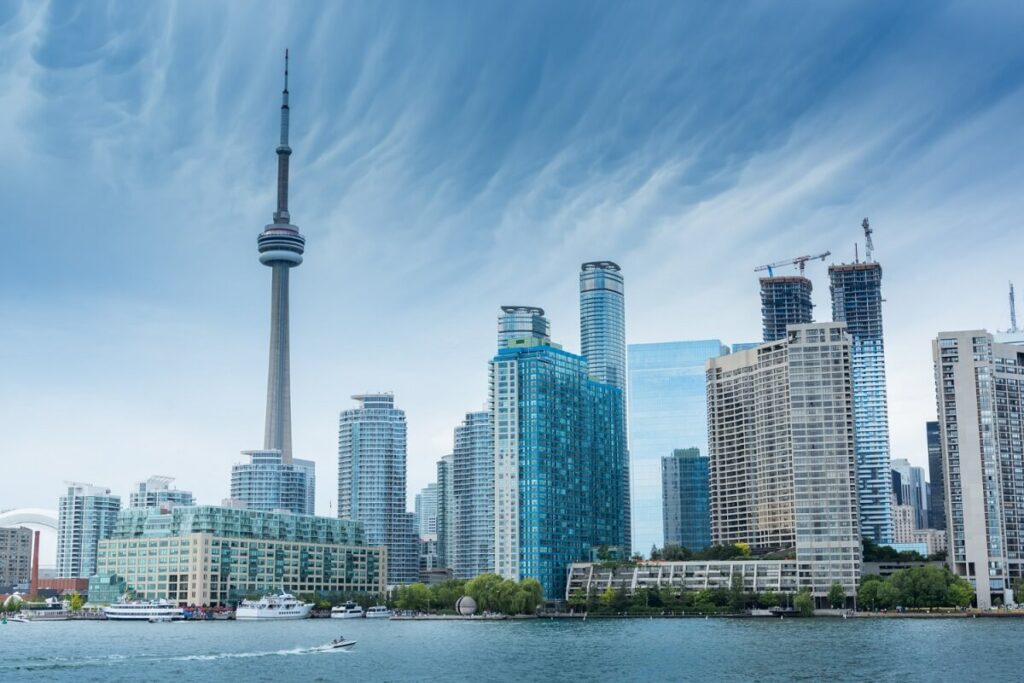 Zajímavosti o Kanadě: co jste o zemi nevěděli? Toronto, hlavní město provincie Ontario, Kanada